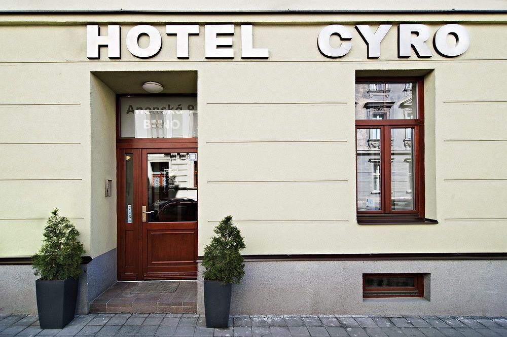 Hotel Cyro เบอร์โน ภายนอก รูปภาพ